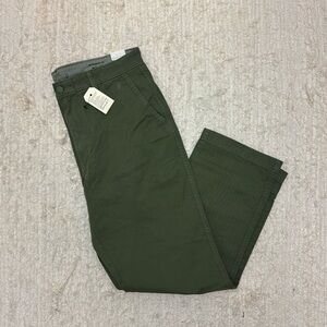 Levi Strauss Authentic Straight Fit Chinos NWT